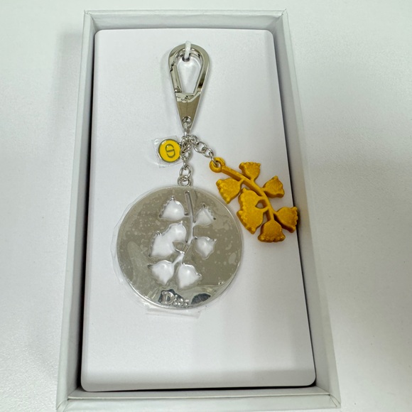 DIOR LILY OF THE VALLEY KEY HOLDER CHAIN - Picture 7 of 9